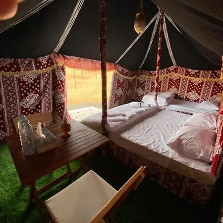 Crescent Desert Private Camp Shāhiq Exterior photo