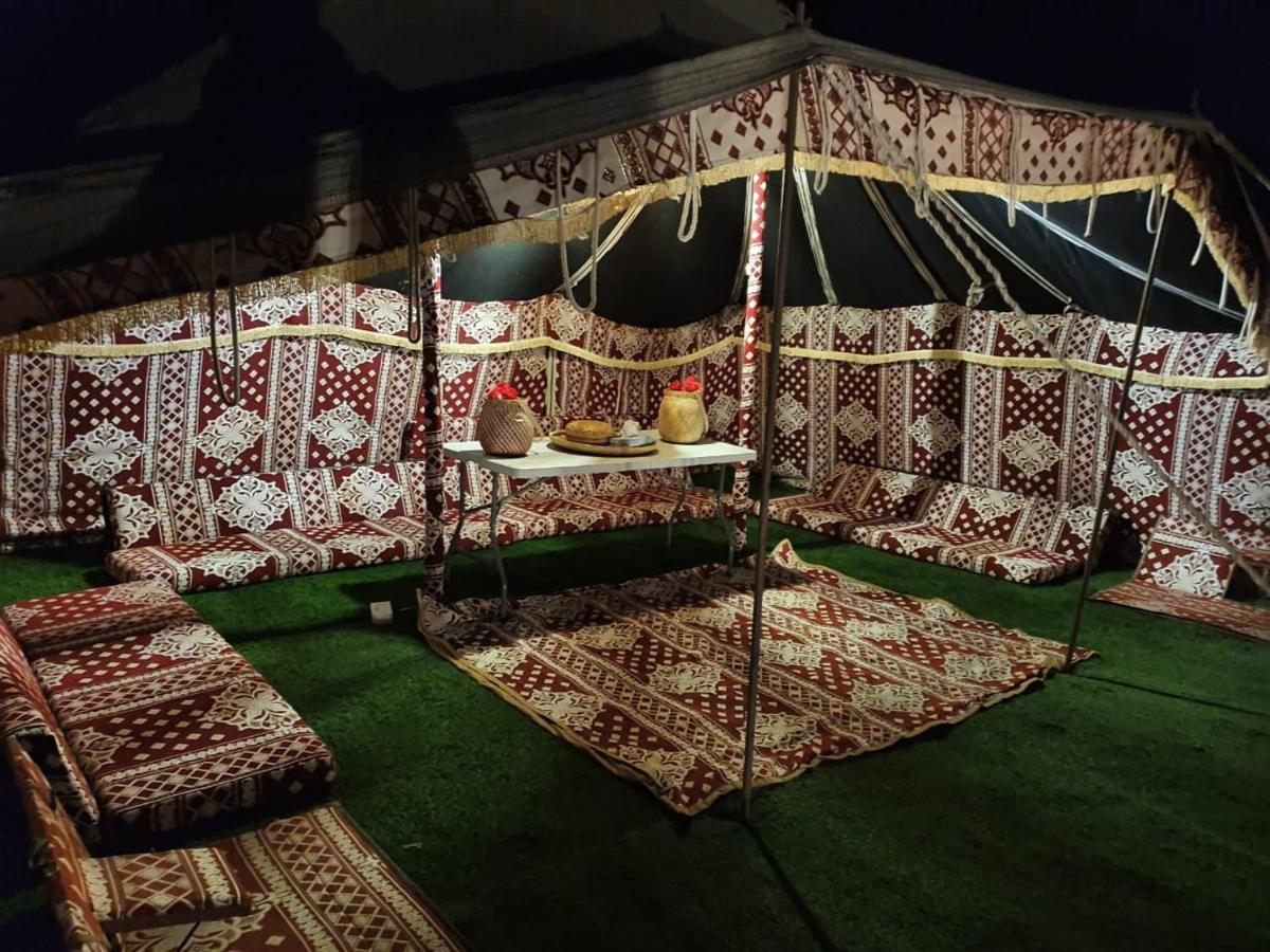 Crescent Desert Private Camp