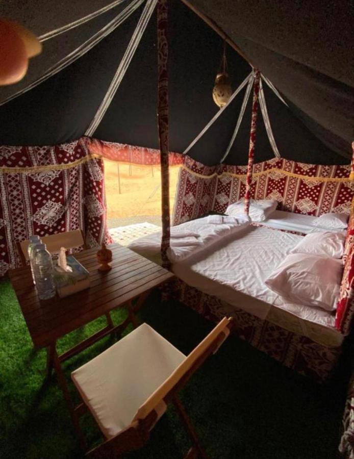 Crescent Desert Private Camp * Shahiq