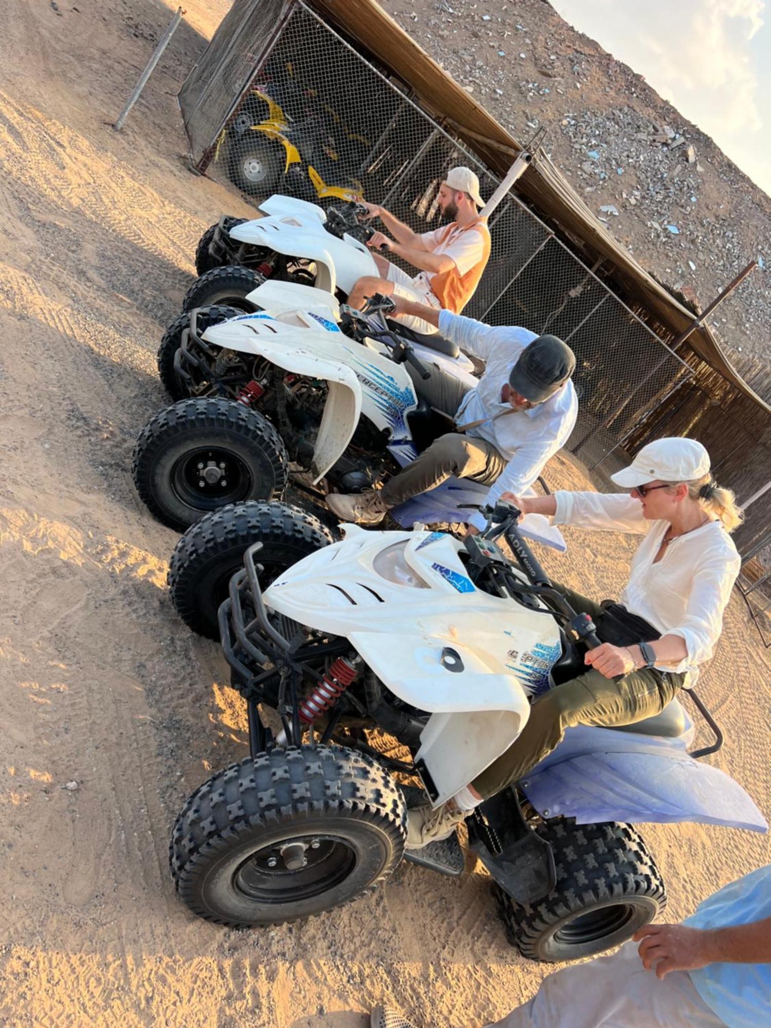 Crescent Desert Private Camp * Shahiq