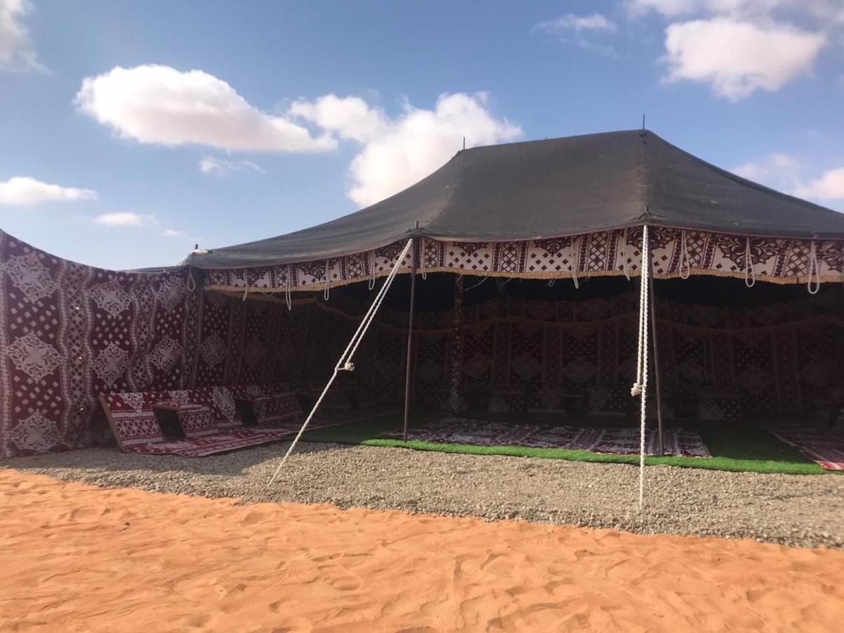 Crescent Desert Private Camp