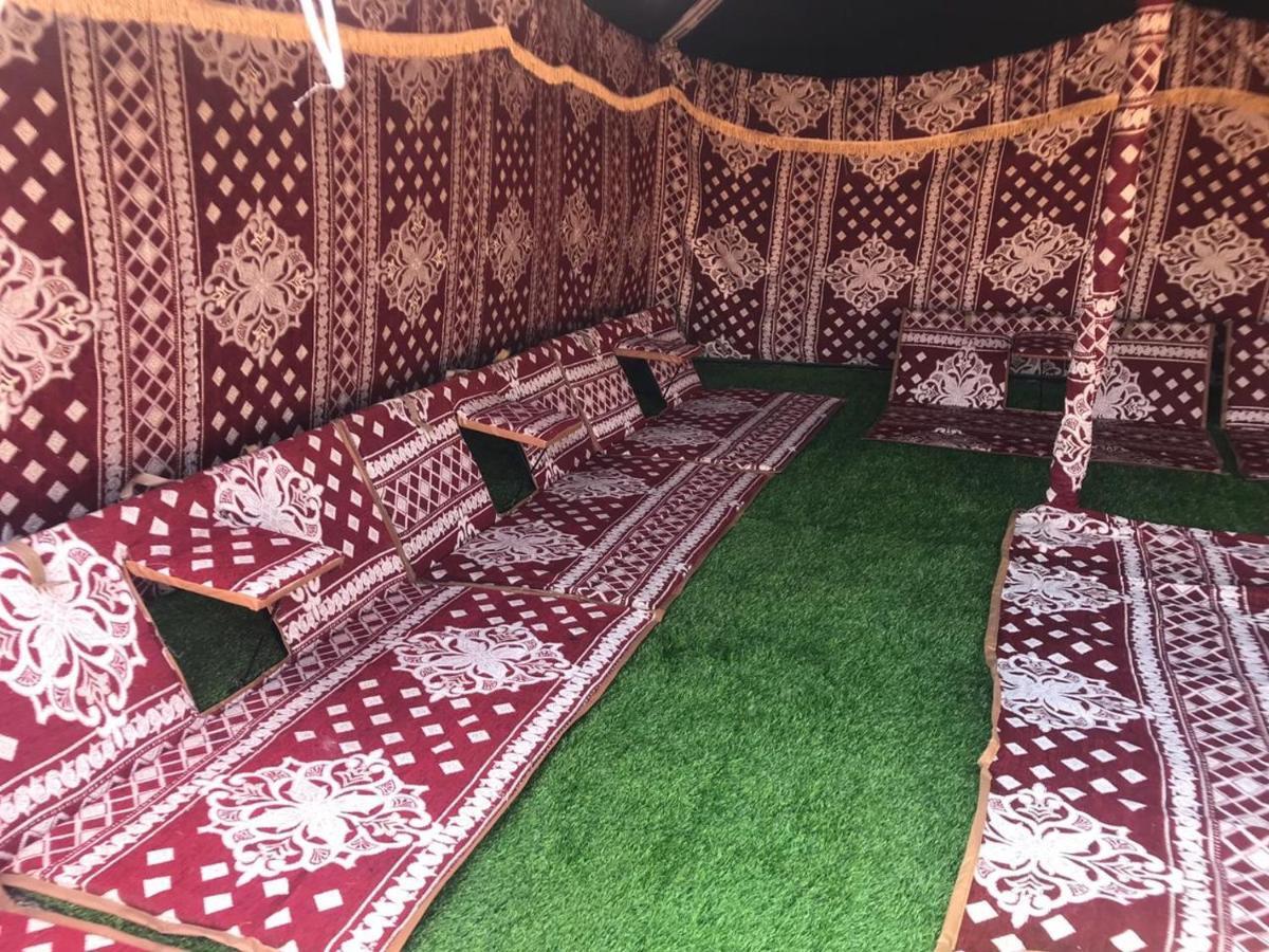 Crescent Desert Private Camp Shahiq