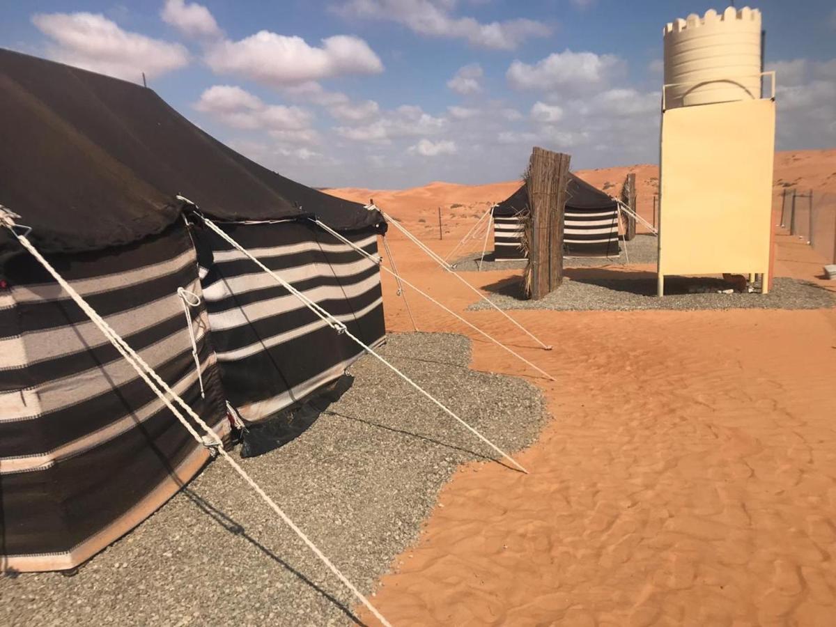 Crescent Desert Private Camp Luxury tent