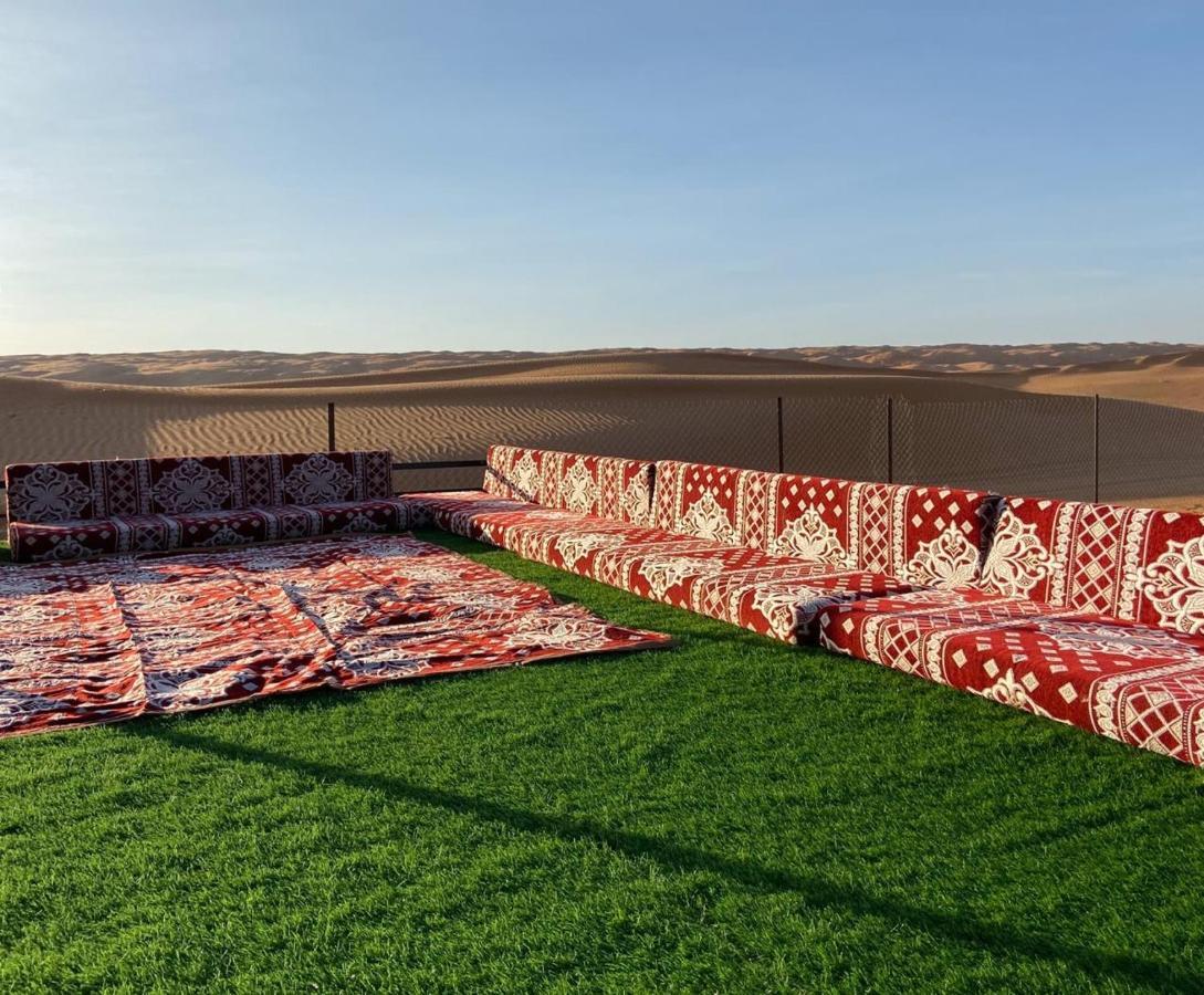 Crescent Desert Private Camp *