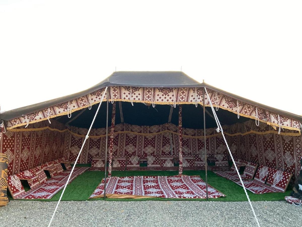 Crescent Desert Private Camp